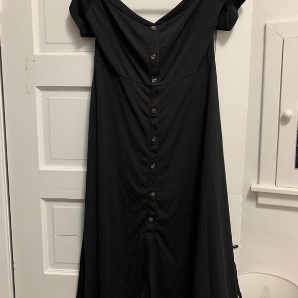 black A line dress - Picture 3 of 3